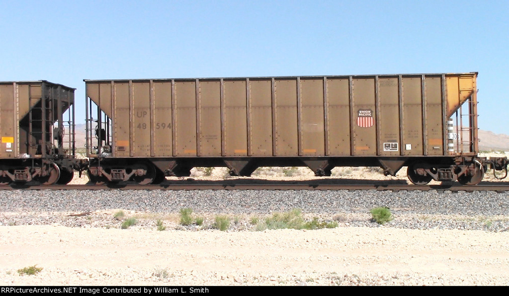 EB Unit Empty Hooper Car Frt at Erie NV -32